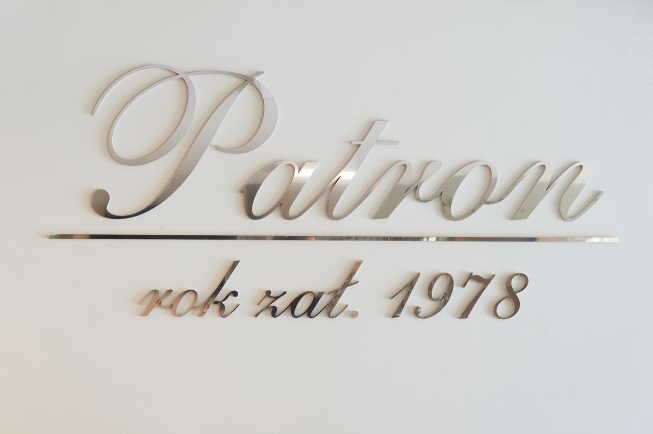 Obiekt Hotelarski Patron Warszawa Eksteriør billede